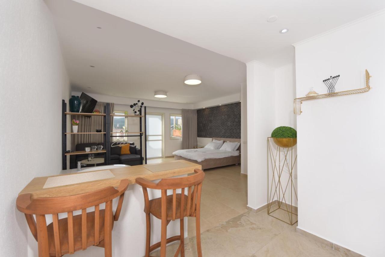 El Viso Verde Luxury Suites Had Nes Eksteriør bilde
