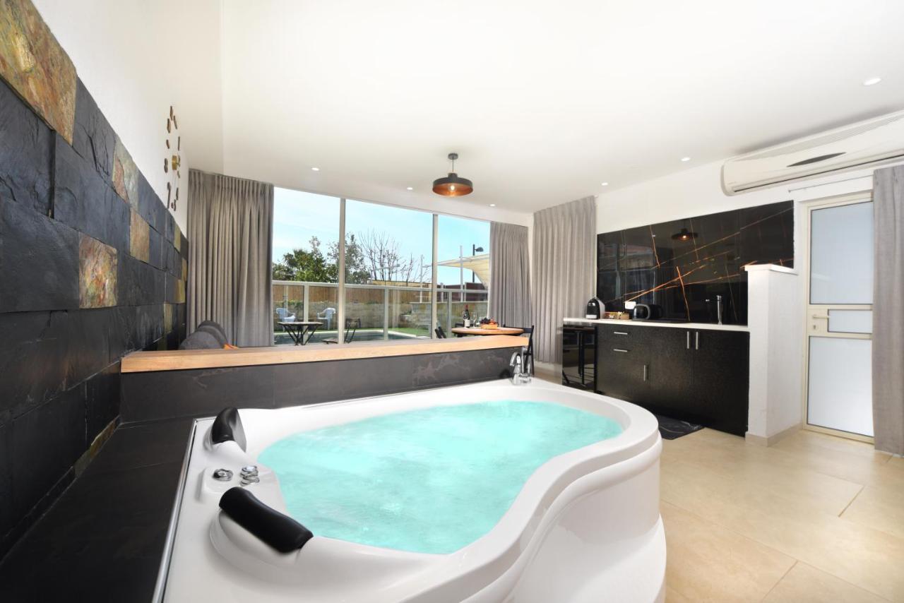 El Viso Verde Luxury Suites Had Nes Eksteriør bilde